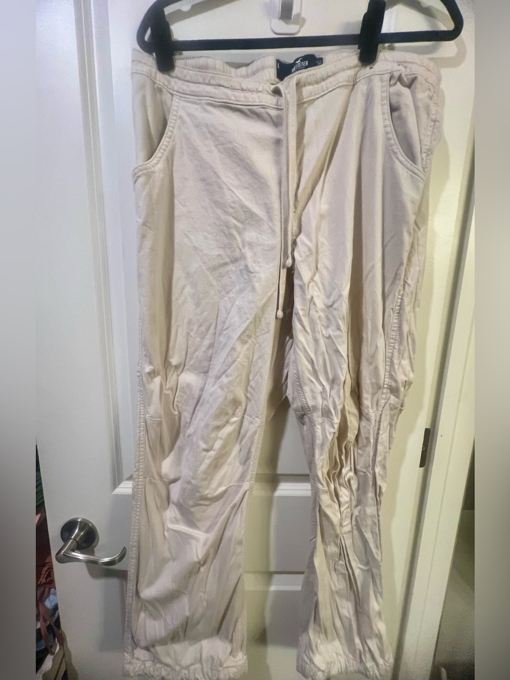 Hollister Cream Drawstring Waist Casual Pants